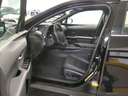 Used 2023 Lexus UX 250h AWD w/ Premium Package image 13