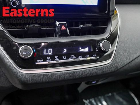 Used 2023 Toyota Corolla LE image 19