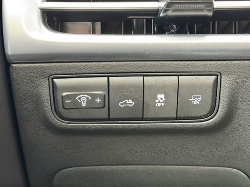 Used 2025 Hyundai Santa Cruz XRT AWD/4WD image 18