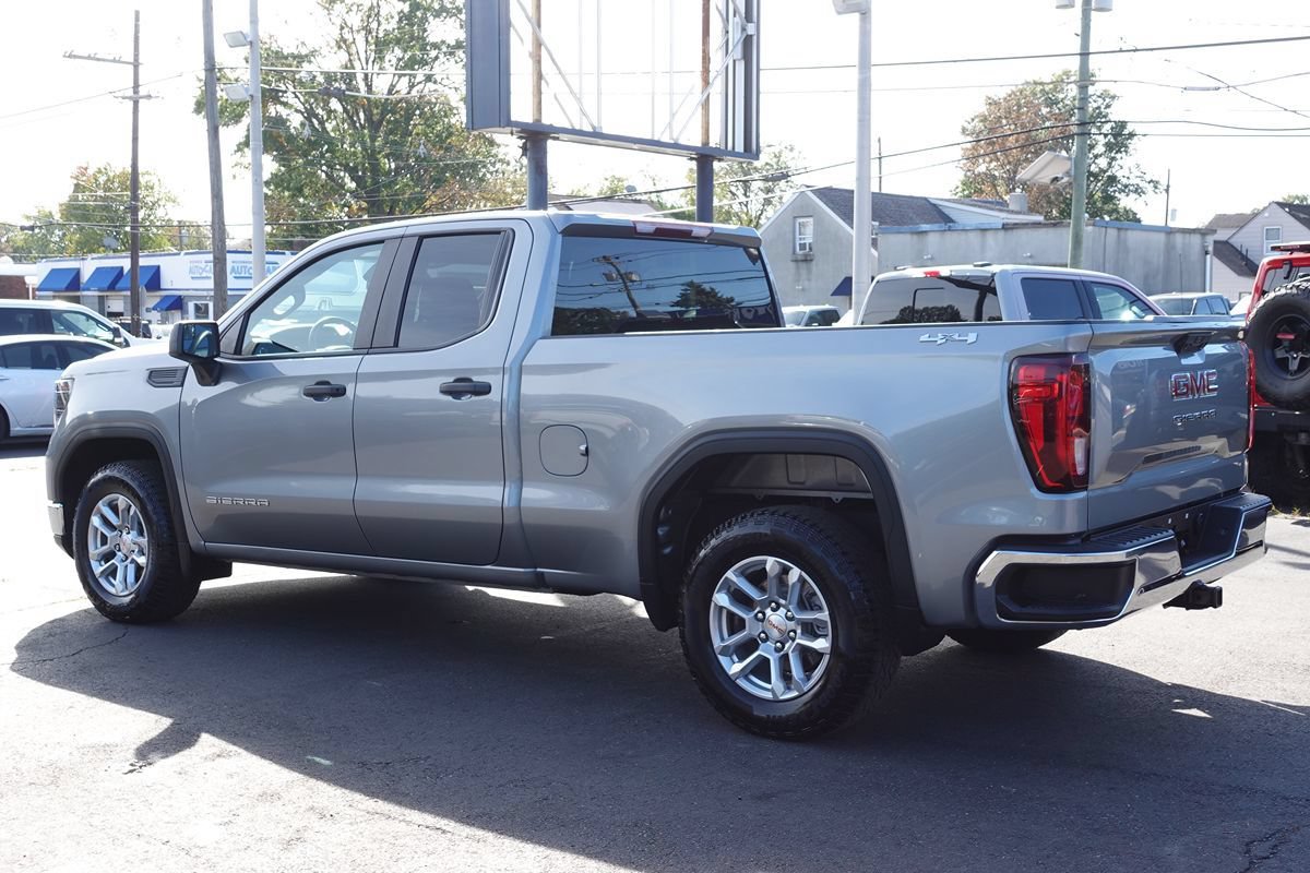 Used 2023 GMC Sierra 1500 Pro w/ Pro Value Package AWD/4WD image 2
