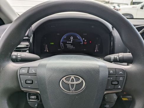 Used 2026 Toyota Camry LE FWD image 22