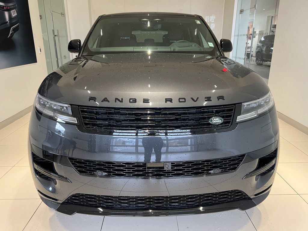 New 2025 Land Rover Range Rover Sport Dynamic SE AWD/4WD image 3