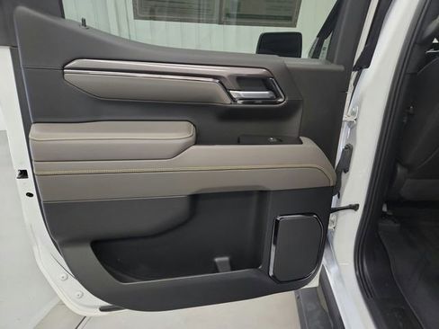 Used 2022 Chevrolet Silverado 1500 ZR2 image 35