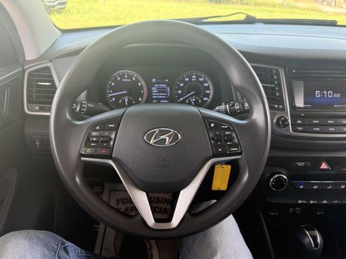 Used 2018 Hyundai Tucson SE AWD/4WD image 12