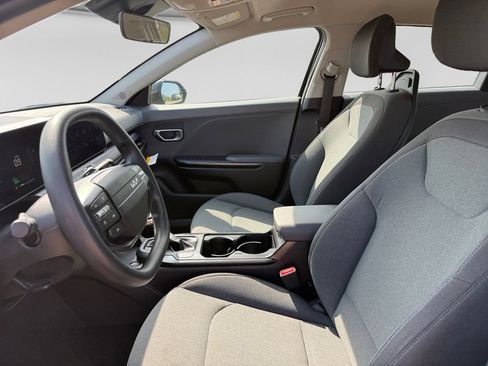 Used 2025 Kia K4 FWD image 19