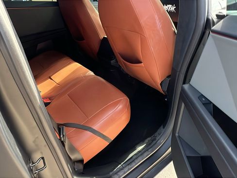 Used 2025 Tesla Cybertruck AWD Crew Cab image 21