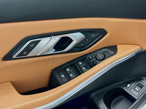 Used 2022 BMW 330e xDrive w/ Convenience Package image 15