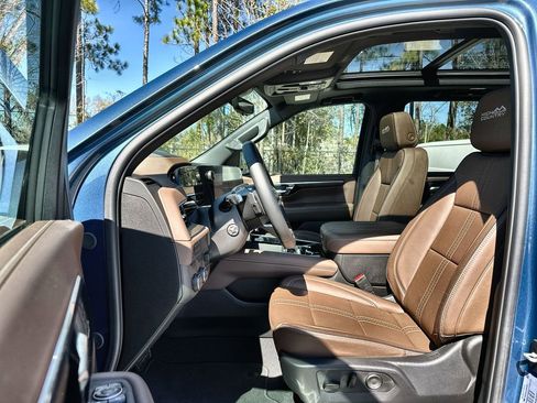 Certified 2025 Chevrolet Tahoe High Country w/ Sun And Tow Package image 20