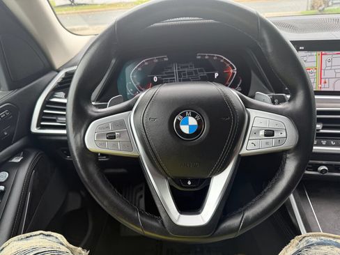 Used 2022 BMW X7 xDrive40i w/ Premium Package AWD/4WD image 12