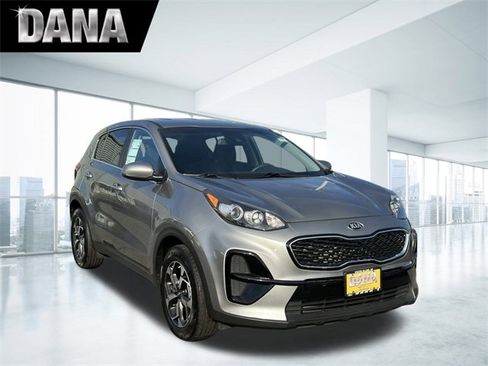 Used 2022 Kia Sportage LX image 1