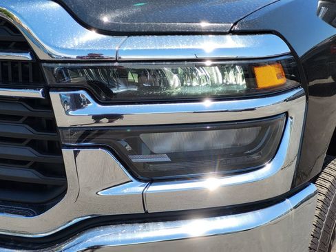 Used 2026 RAM 2500 Big Horn AWD/4WD image 7