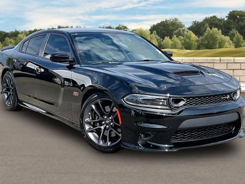 Used 2023 Dodge Charger Scat Pack RWD image 2