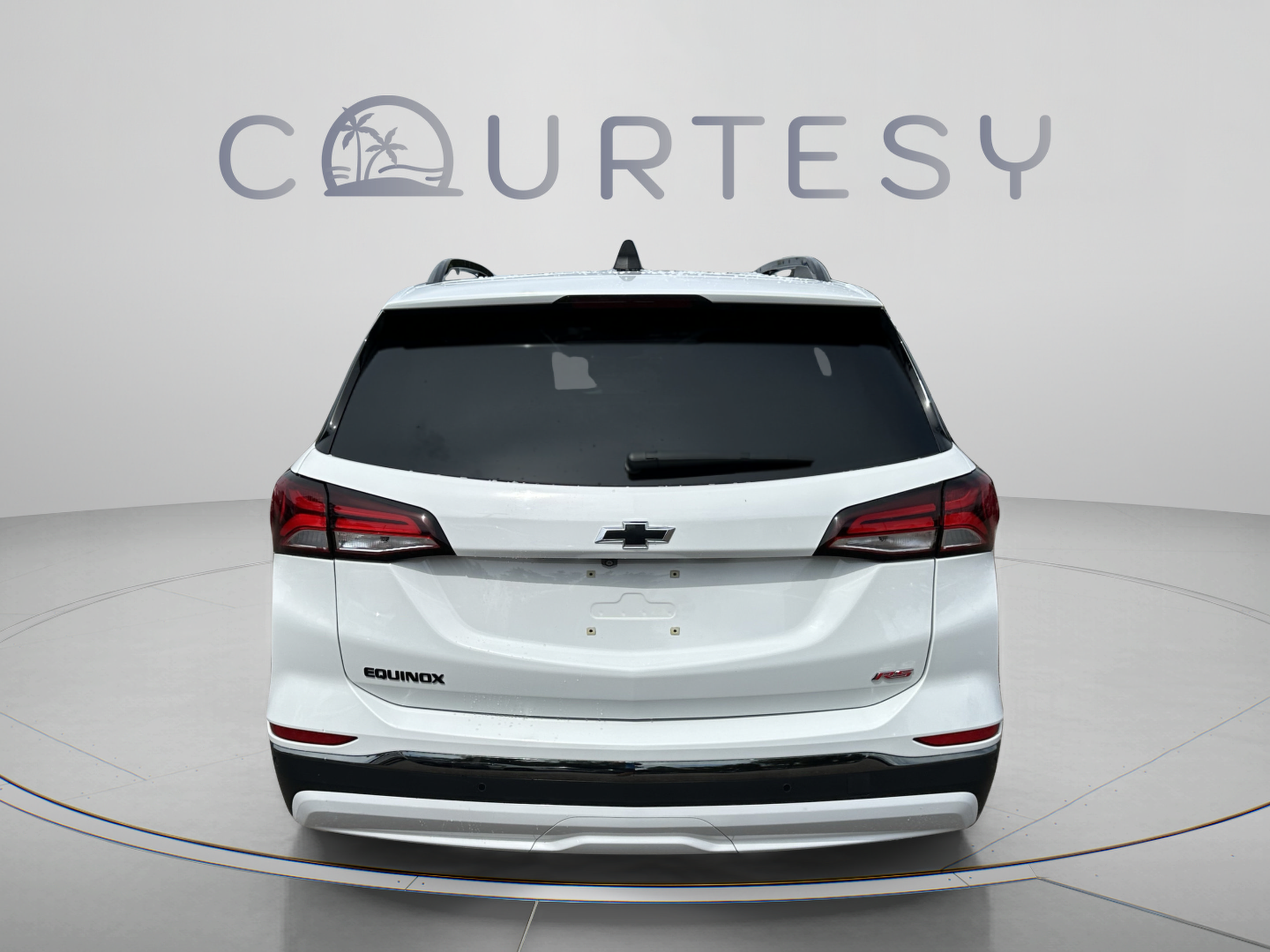 Used 2023 Chevrolet Equinox RS w/ RS Leather Package FWD image 4