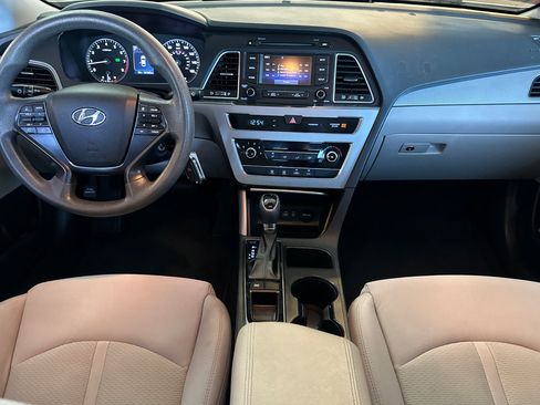 Used 2015 Hyundai Sonata SE w/ Option Group 09 FWD image 13