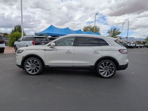 Used 2022 Lincoln Nautilus Reserve w/ Equipment Group 202A AWD/4WD image 7