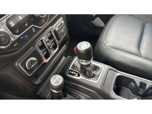 Used 2023 Jeep Wrangler Sahara w/ Cold Weather Group image 22