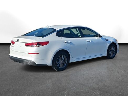 Used 2020 Kia Optima LX image 5