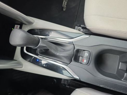 Used 2023 Toyota Corolla Cross LE image 24