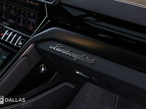 Used 2024 Lamborghini Urus S AWD/4WD image 43
