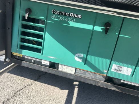 Used 2022 Ford E-450 and Econoline 450 Super Duty w/ Motorhome Prep Package image 26