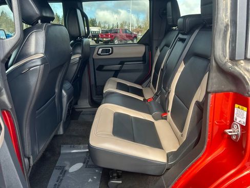 Used 2024 Ford Bronco Wildtrak AWD/4WD image 8