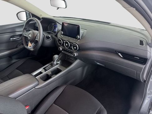 Used 2025 Nissan Sentra SV FWD image 27