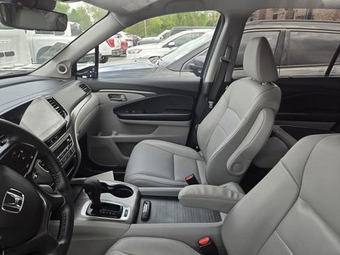 Used 2019 Honda Pilot EX-L image 3