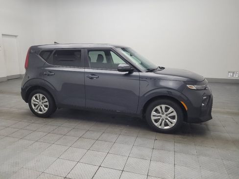 Used 2021 Kia Soul LX FWD image 11