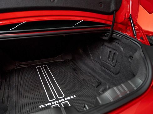 Used 2018 Chevrolet Camaro SS RWD image 23