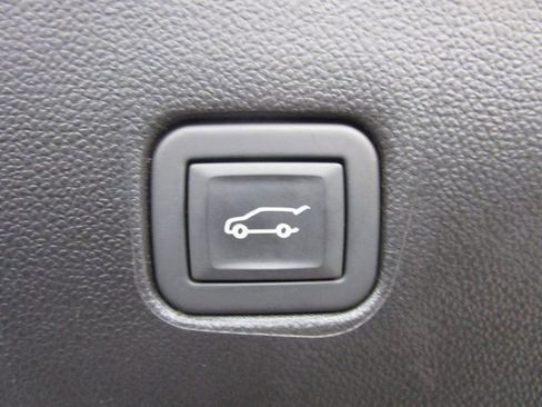 Certified 2024 Chevrolet Blazer LT w/ Convenience Package image 19