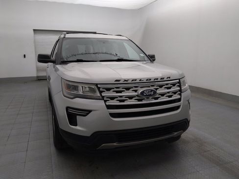 Used 2019 Ford Explorer XLT image 14