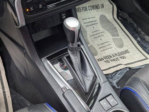 Used 2017 Toyota Corolla SE image 21
