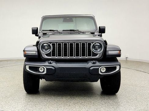 Used 2025 Jeep Wrangler Unlimited Sahara w/ Safety Group AWD/4WD image 2