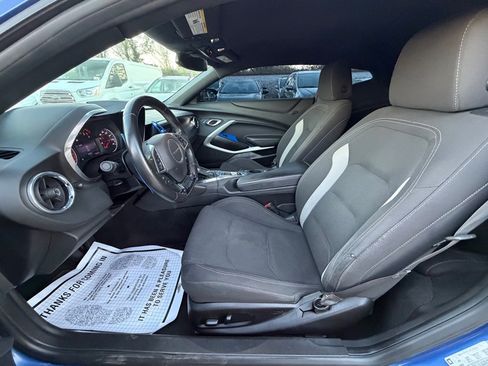 Used 2019 Chevrolet Camaro LT image 8