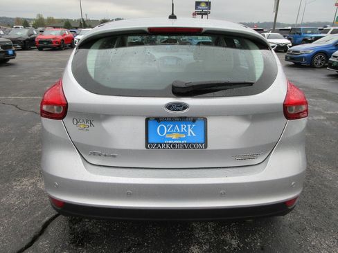 Used 2016 Ford Focus Titanium image 4