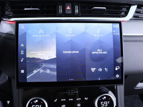 New 2026 Jaguar F-PACE SVR 575 Edition image 22