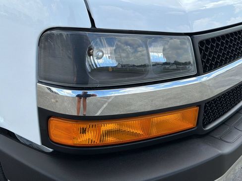 Certified 2025 Chevrolet Express 2500 w/ Driver Convenience Package RWD image 9