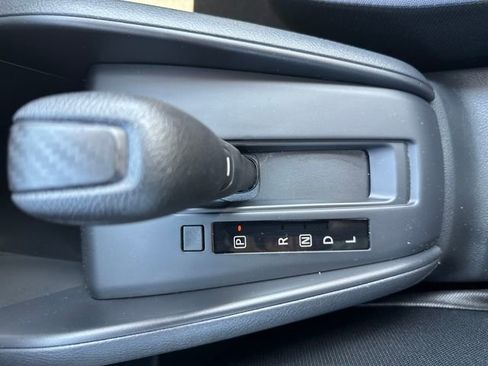 Used 2025 Nissan Versa S w/ Trunk Package image 18