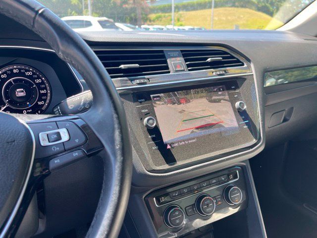 Used 2018 Volkswagen Tiguan SEL Premium FWD image 26