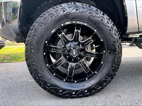 Used 2018 Toyota Tundra SR5 w/ SR5 Upgrade Package AWD/4WD image 35