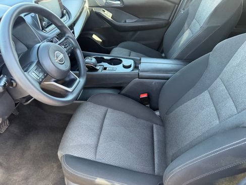Used 2024 Nissan Rogue SV AWD/4WD image 10