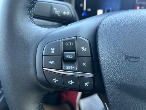 New 2025 Ford Maverick Lariat w/ Black Appearance Package image 18