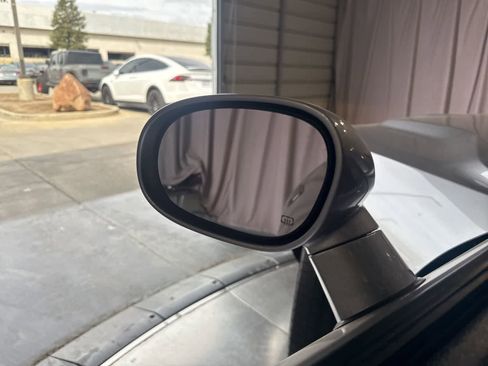 Used 2016 Dodge Challenger SXT Plus image 16