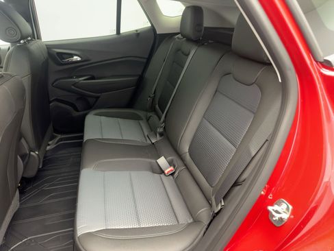 New 2026 Chevrolet Trax LT w/ LT Convenience Package image 15