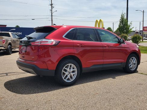 Used 2022 Ford Edge SEL w/ Convenience Package AWD/4WD image 4