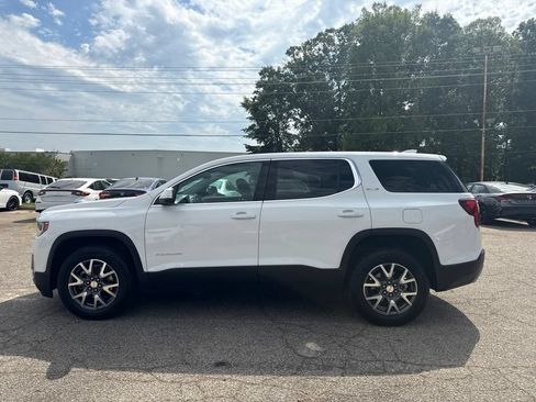 Used 2020 GMC Acadia SLE w/ LPO, Floor Liner Package FWD image 2