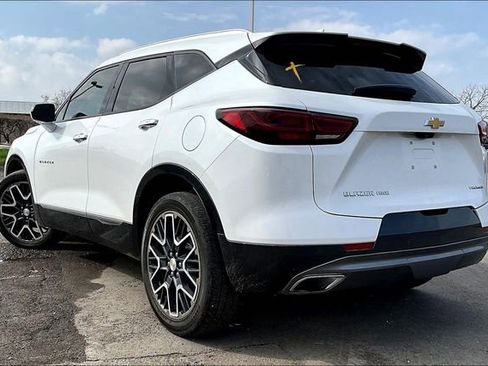 Used 2023 Chevrolet Blazer Premier w/ Driver Confidence II Package image 3