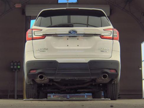 Used 2023 Subaru Ascent Limited AWD/4WD image 7