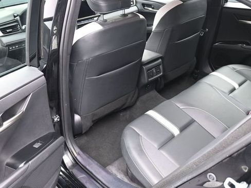 Used 2025 Toyota Camry SE image 16