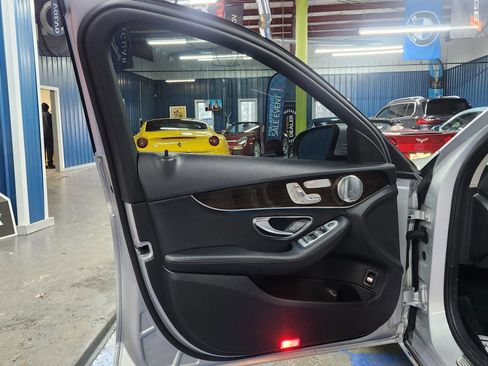 Used 2017 Mercedes-Benz C 300 4MATIC Sedan w/ Premium 3 Package image 8